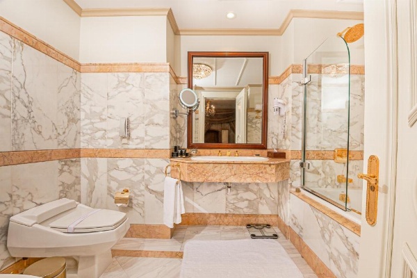 Dar Al Taqwa Hotel image 109